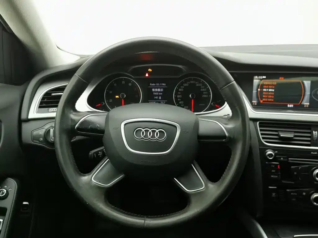 Audi A4L — миниатюра 11