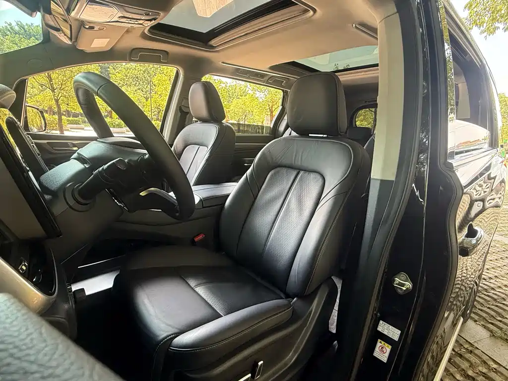 GAC Motor Trumpchi M8 — миниатюра 6