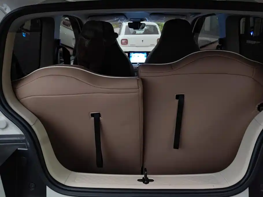 Wuling MINIEV — миниатюра 4