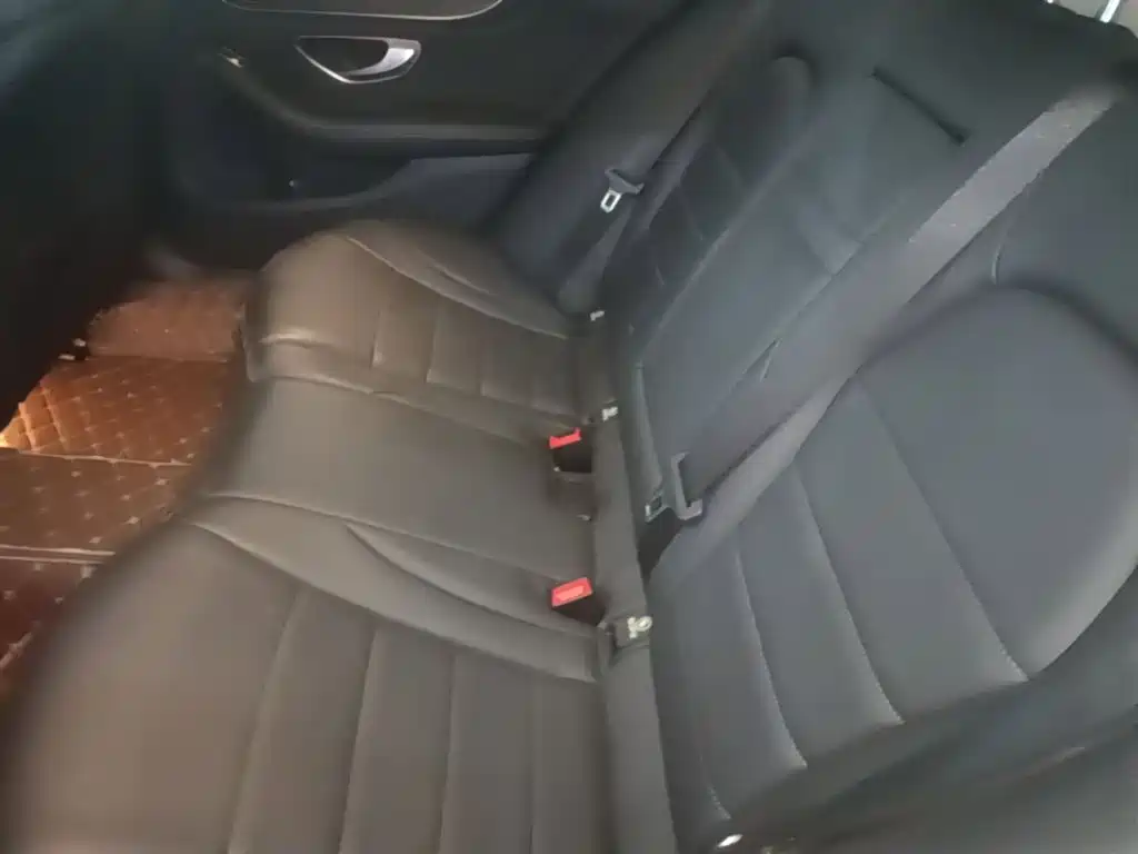 Mercedes-Benz C-Class — миниатюра 17