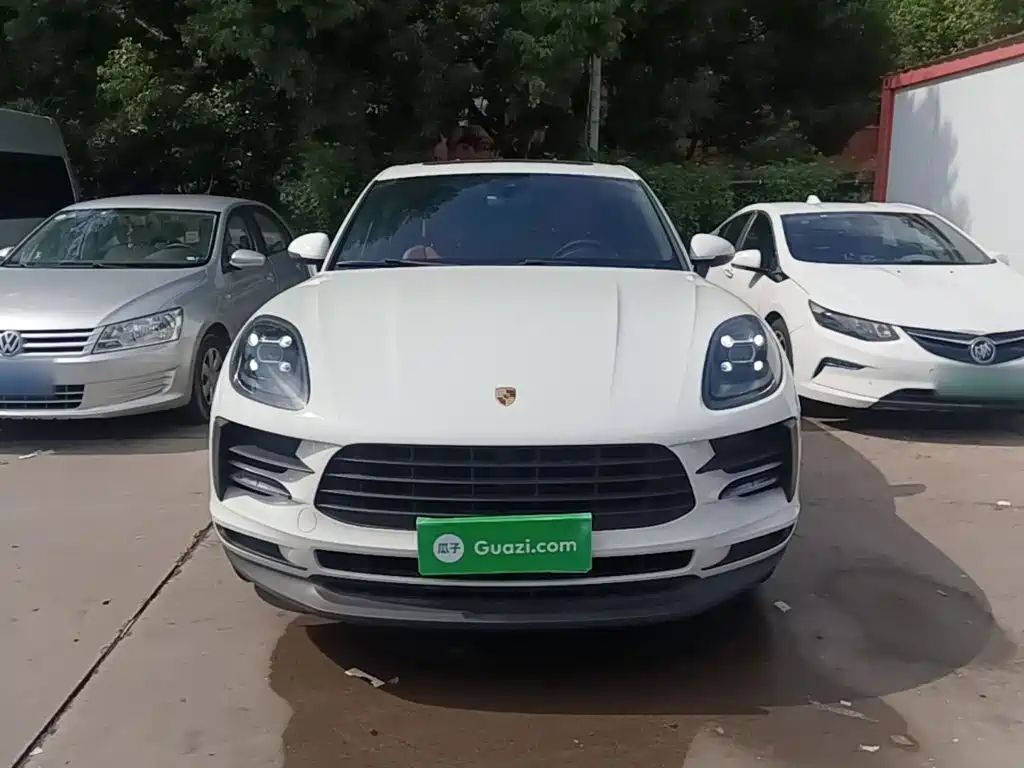 Porsche Macan — миниатюра 3
