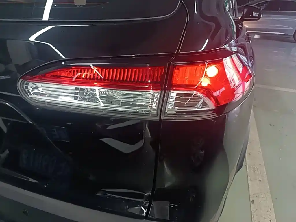 Toyota Frontlander — миниатюра 8