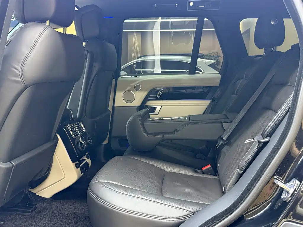 Land Rover Range Rover — миниатюра 13