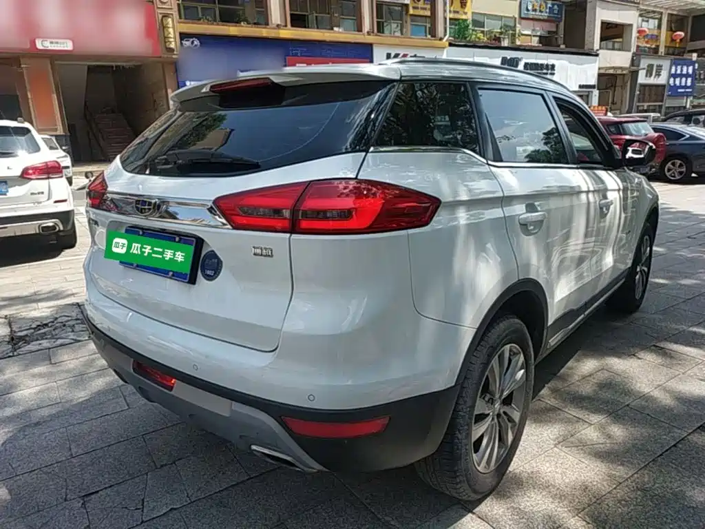 Geely Boyue — миниатюра 7
