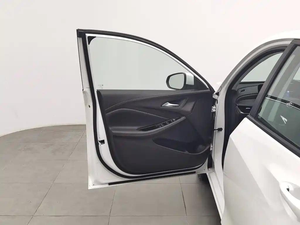 Buick Verano — миниатюра 8