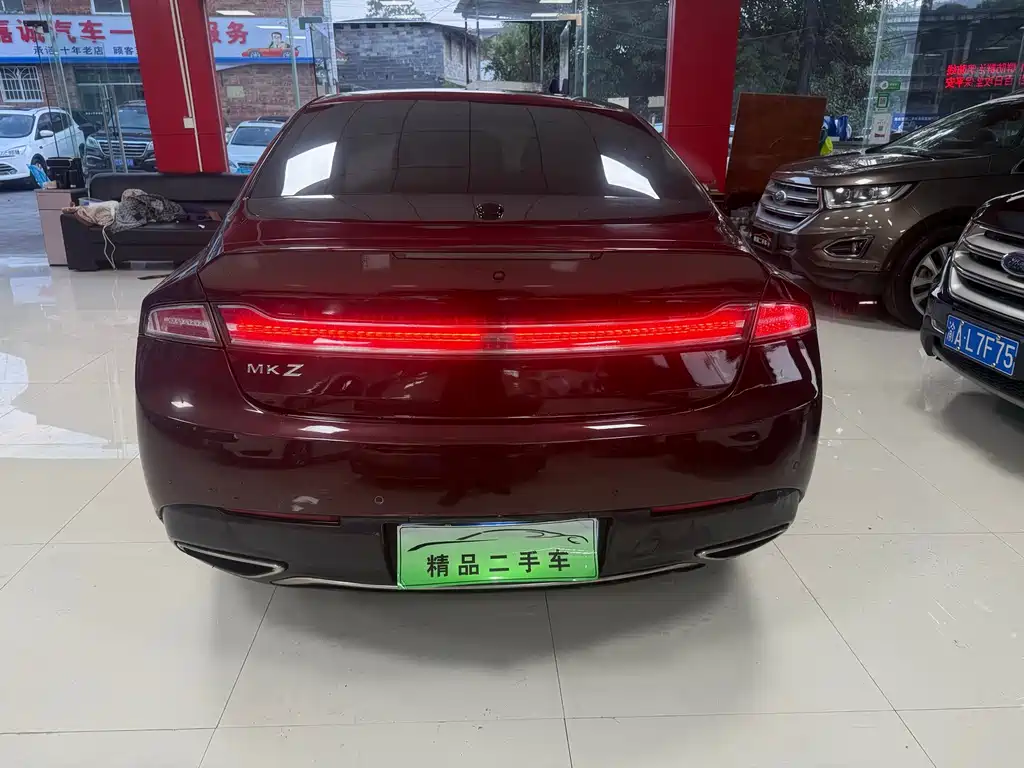 Lincoln MKZ — миниатюра 7