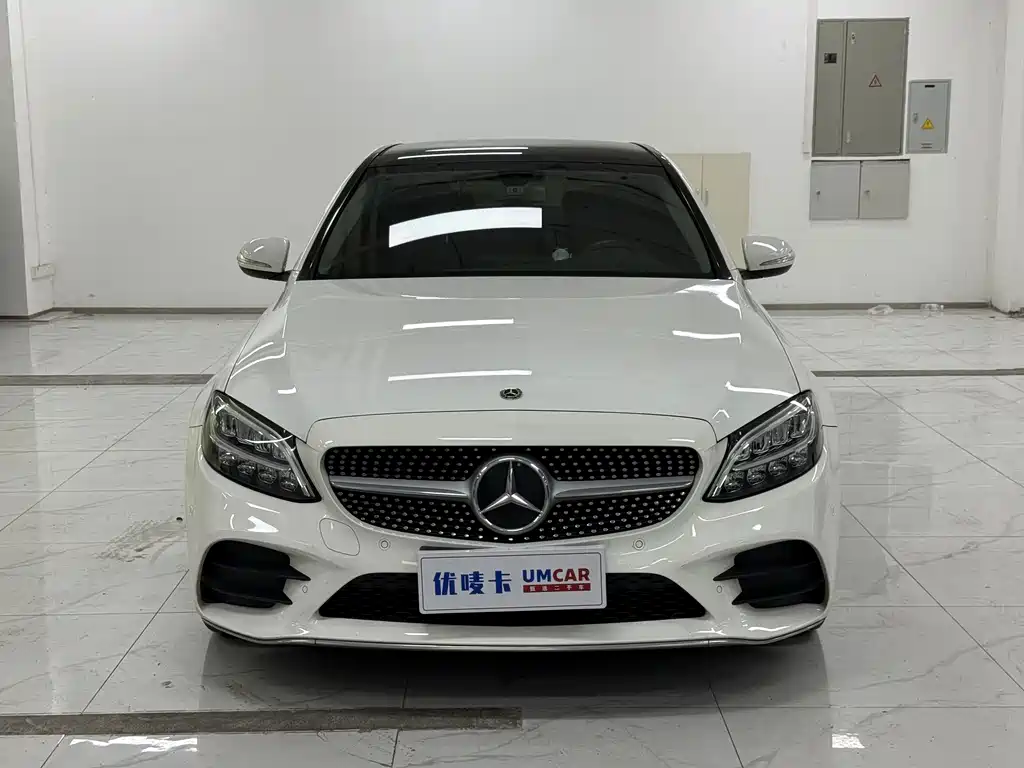 Mercedes-Benz C-Class — миниатюра 2