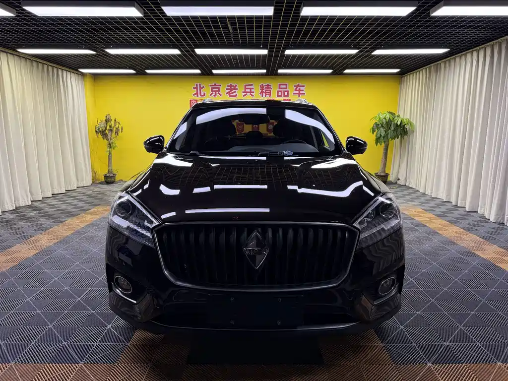 Borgward BX7 — миниатюра 2