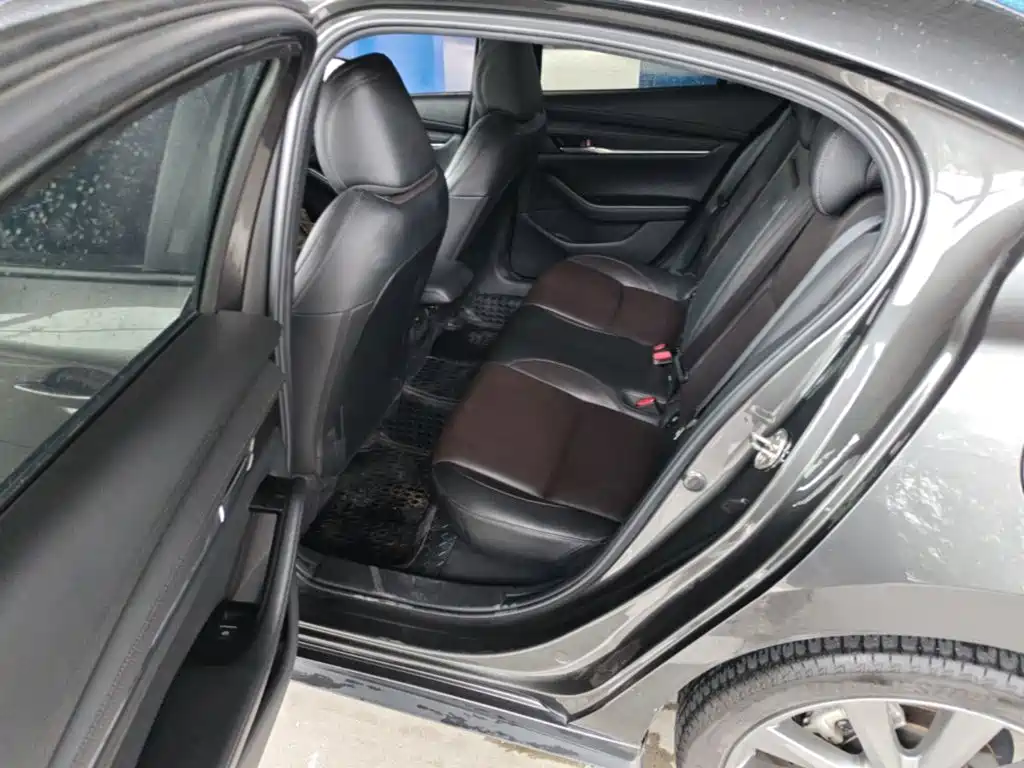 Mazda 3 Axela — миниатюра 17