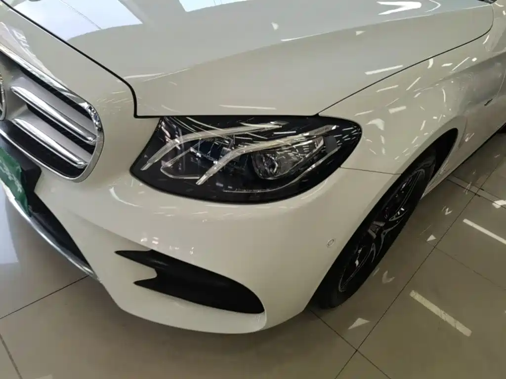Mercedes-Benz E-Class — миниатюра 24
