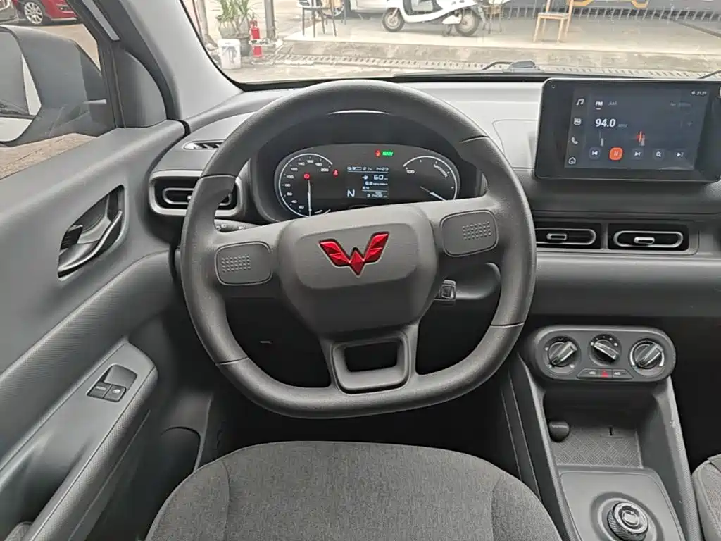 Wuling Hongguang EV — миниатюра 11