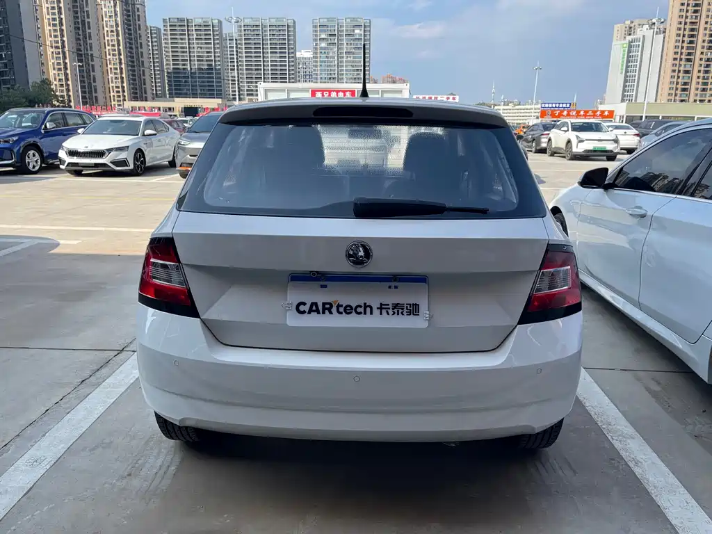 Skoda Fabia — миниатюра 5