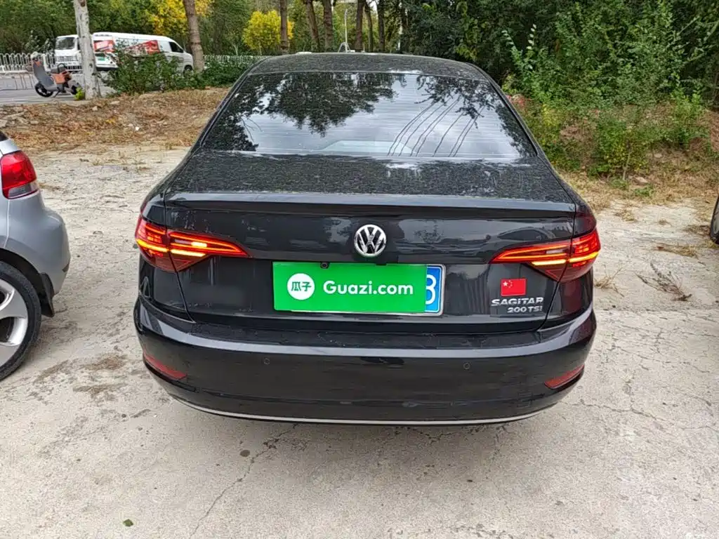 Volkswagen Sagitar — миниатюра 6