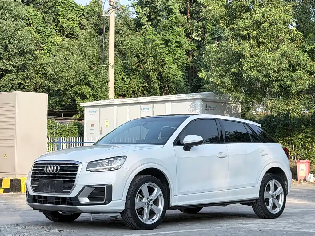 Audi Q2L