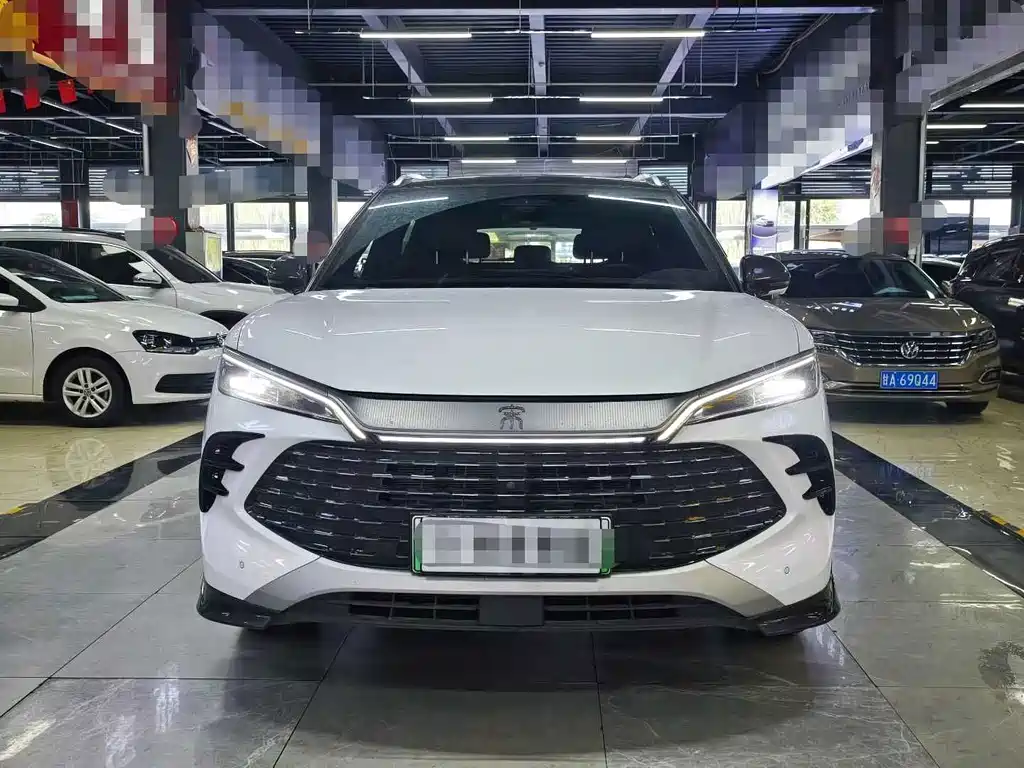 BYD L DM-i — миниатюра 2