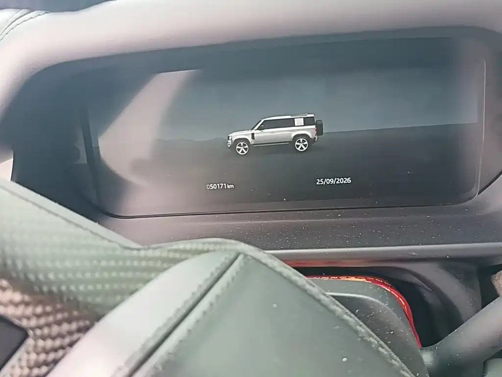 Land Rover Defender — миниатюра 2