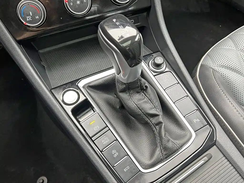 Volkswagen Sagitar — миниатюра 17
