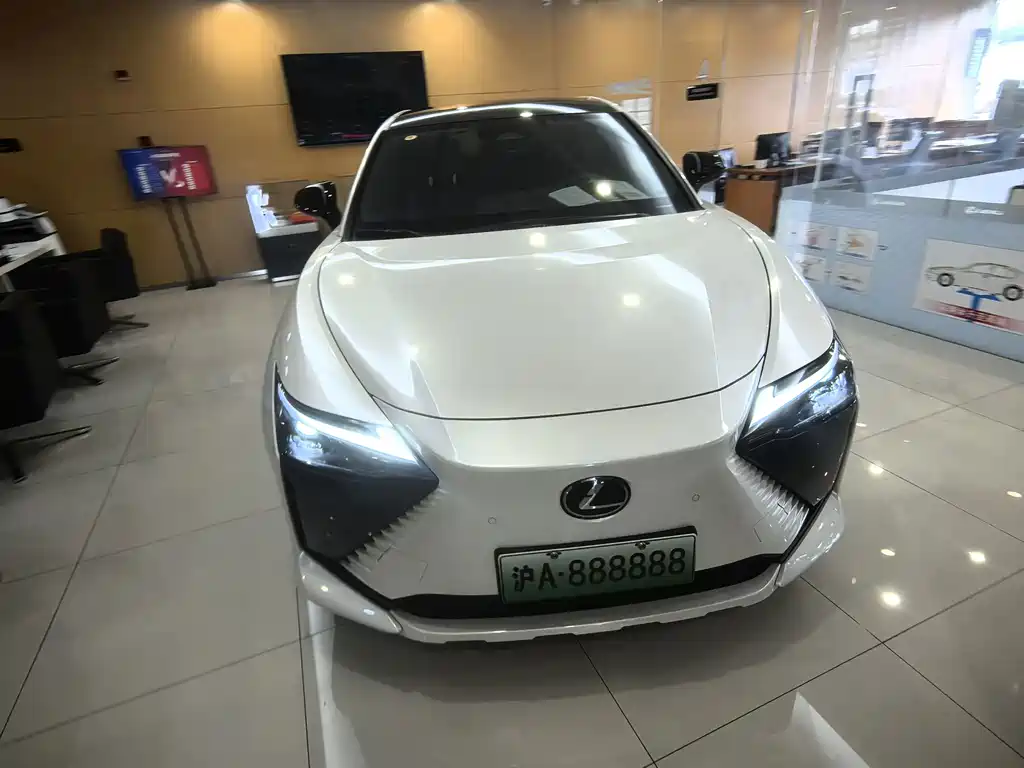 Lexus RZ — миниатюра 2