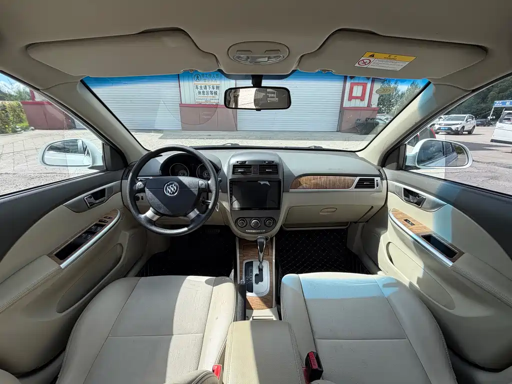 Buick Excelle — миниатюра 4