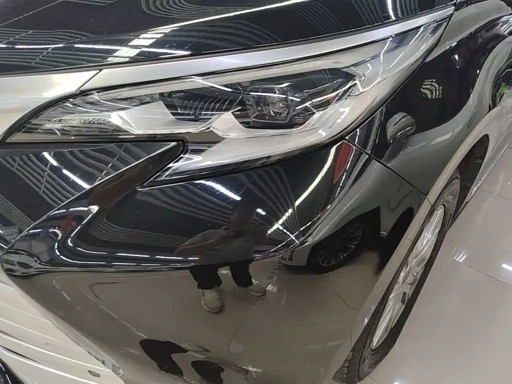 Toyota Sienna — миниатюра 24