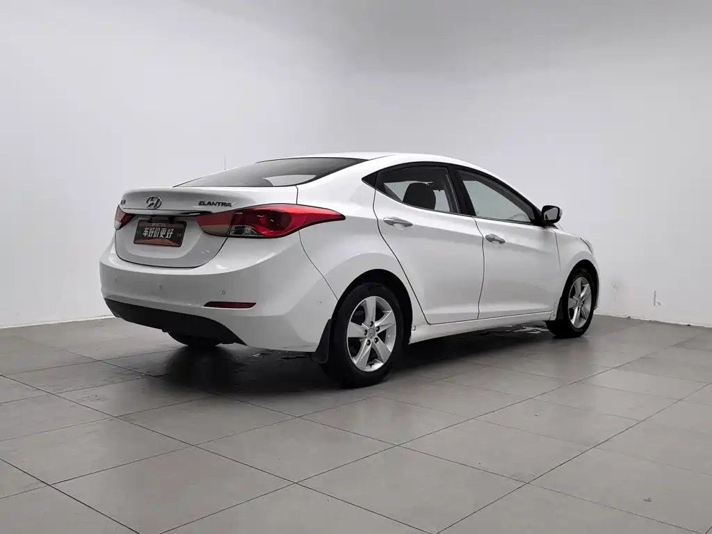 Hyundai Elantra Langdong — миниатюра 2