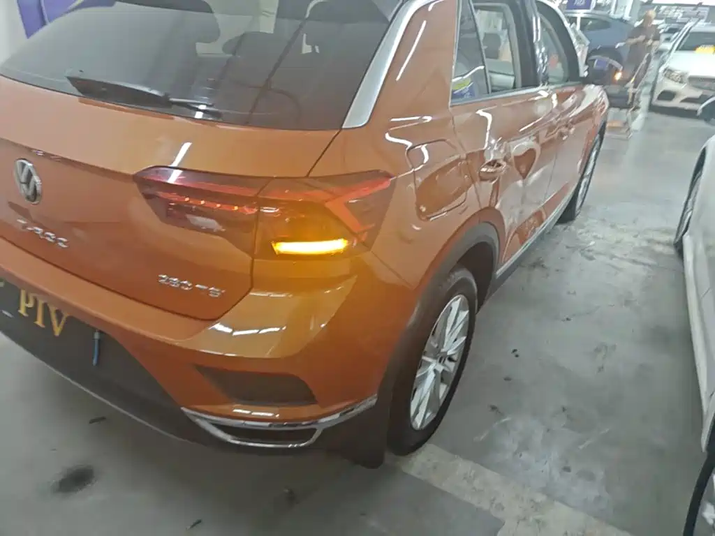 Volkswagen T-Roc — миниатюра 8