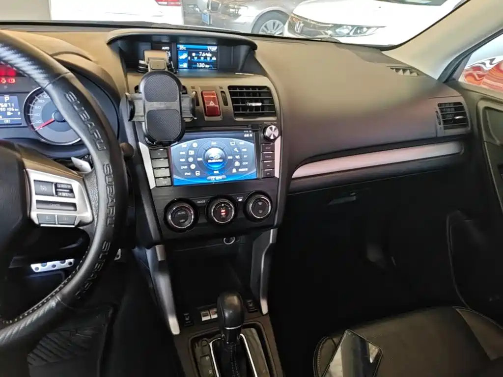 Subaru Forester — миниатюра 10