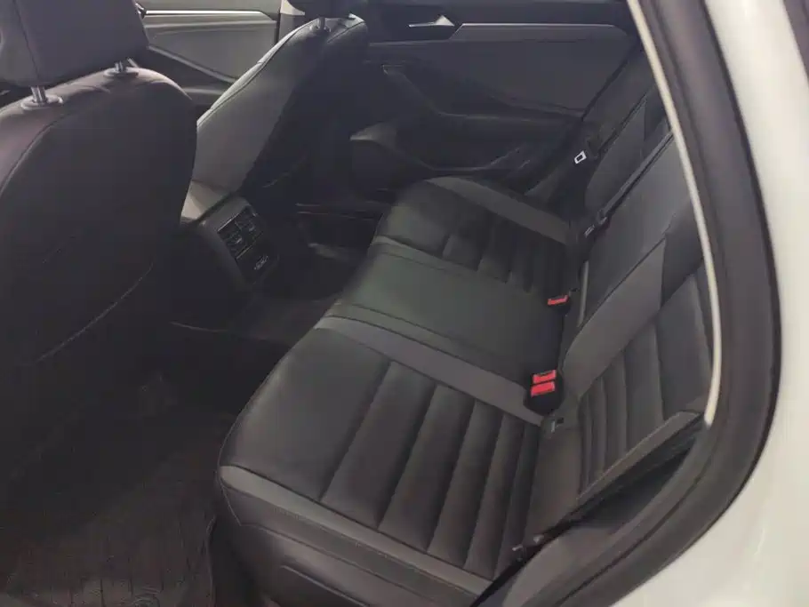 Volkswagen Sagitar — миниатюра 11