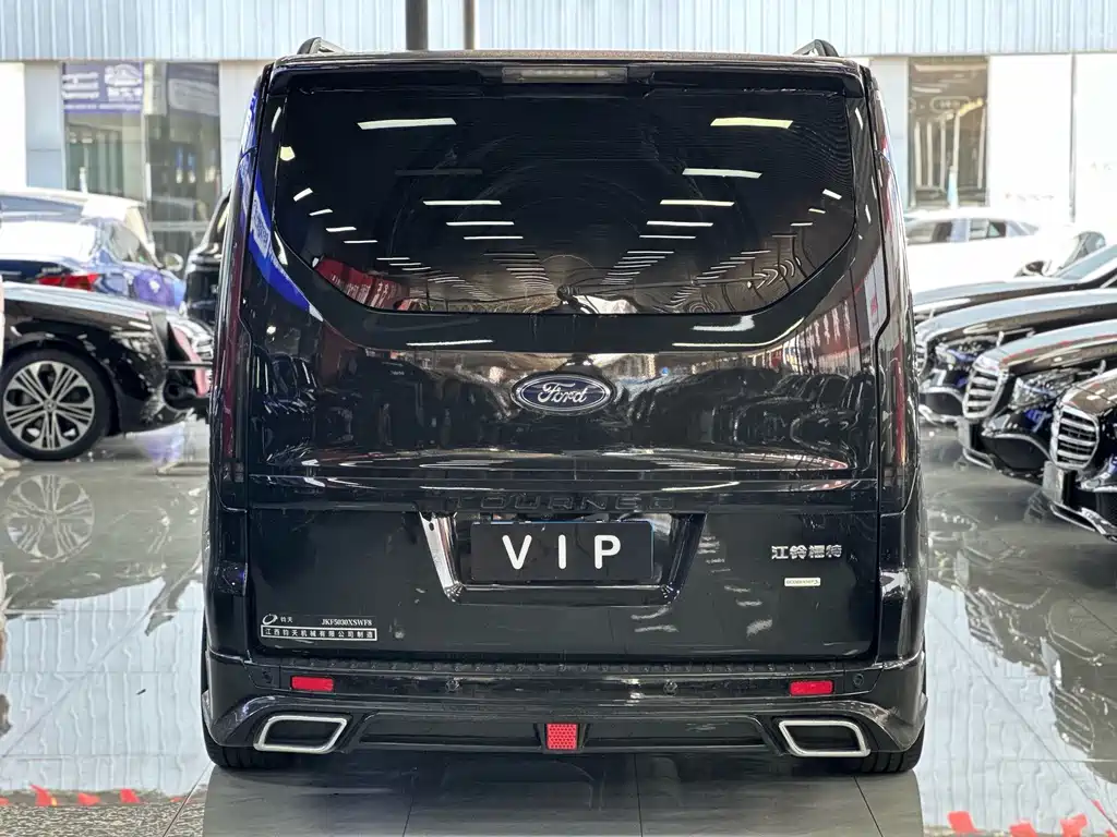 Ford Tourneo — миниатюра 13