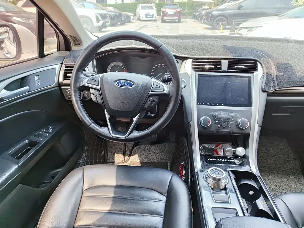 Ford Mondeo — миниатюра 8