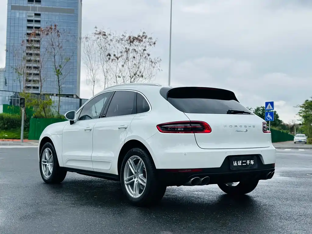 Porsche Macan — миниатюра 4