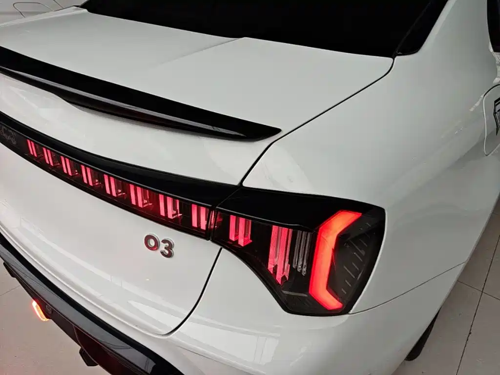 Lynk & Co 03 — миниатюра 8