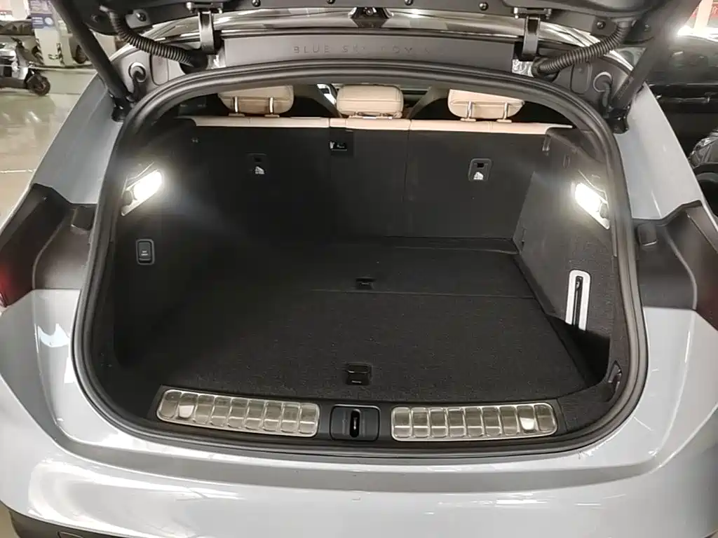 NIO ET5T — миниатюра 19