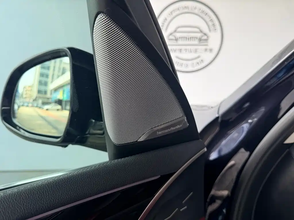BMW iX3 — миниатюра 13