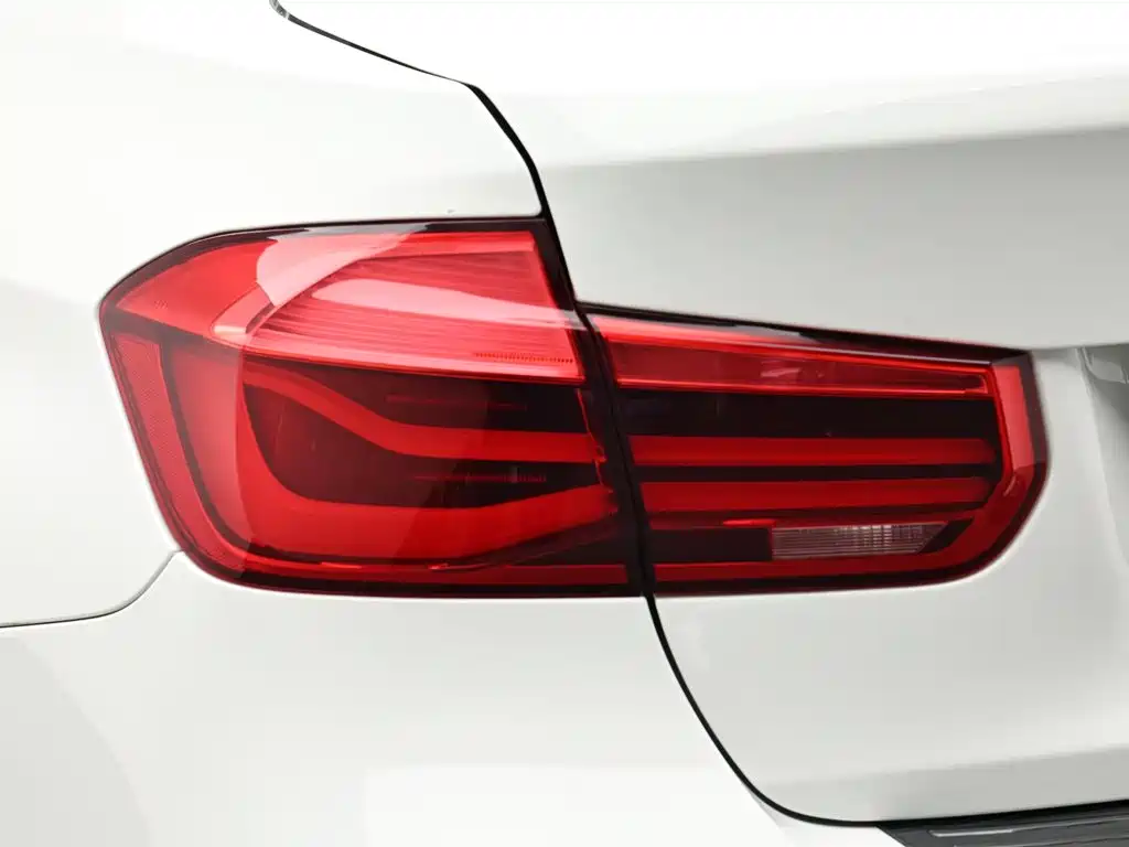 BMW 3 Series — миниатюра 7