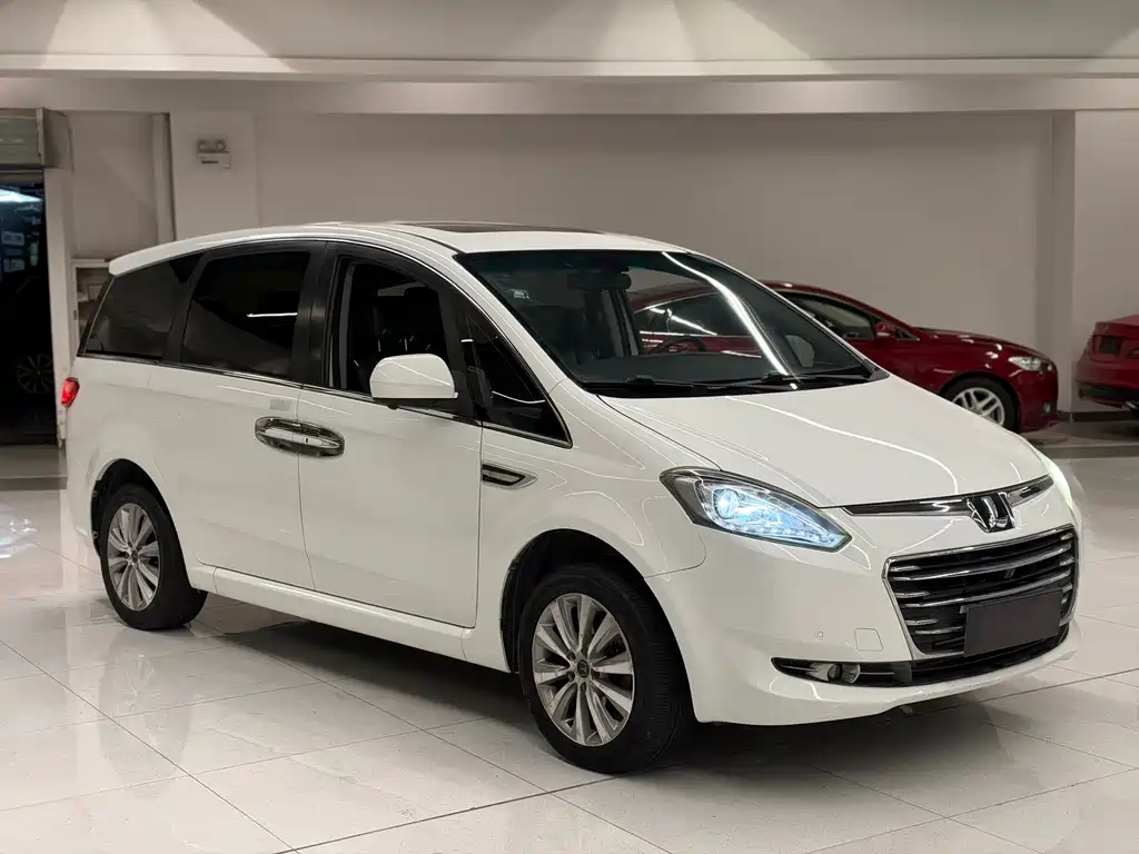 Luxgen Big 7 MPV — миниатюра 3