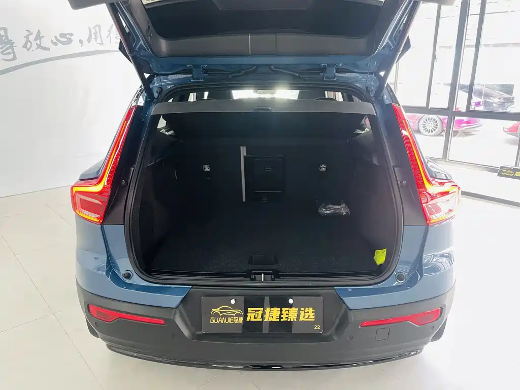 Volvo XC40 NEV — миниатюра 16