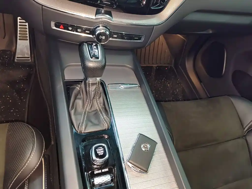 Volvo XC60 — миниатюра 14