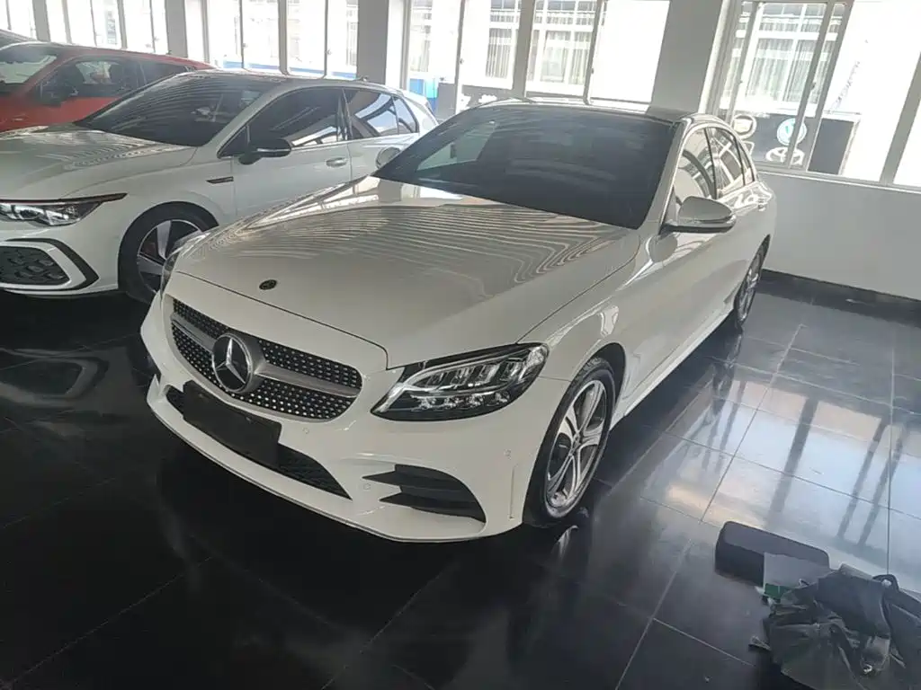 Mercedes-Benz C-Class — миниатюра 2