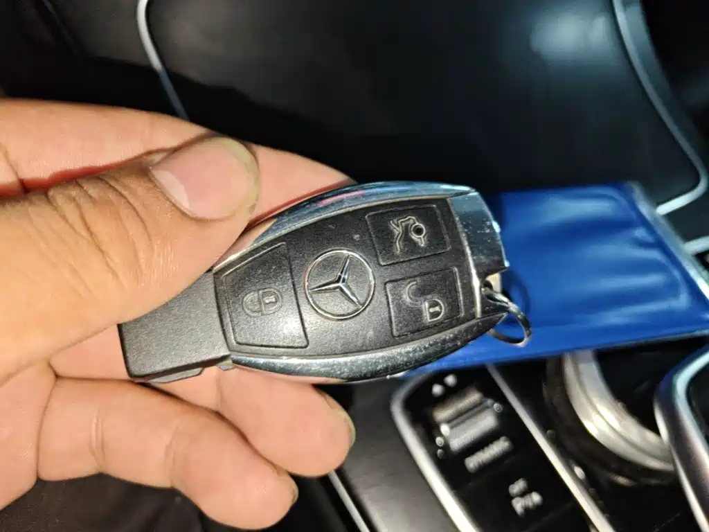 Mercedes-Benz C-Class — миниатюра 9