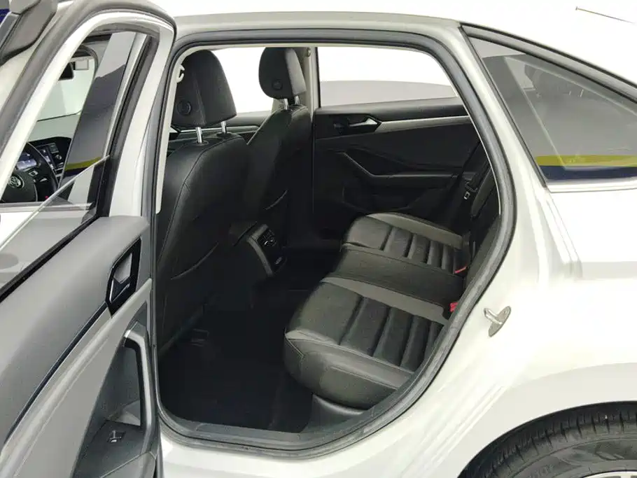 Volkswagen Sagitar — миниатюра 11