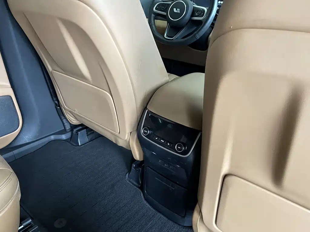 Li Auto Li ONE — миниатюра 22