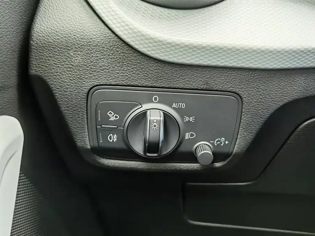 Audi Q2L — миниатюра 21