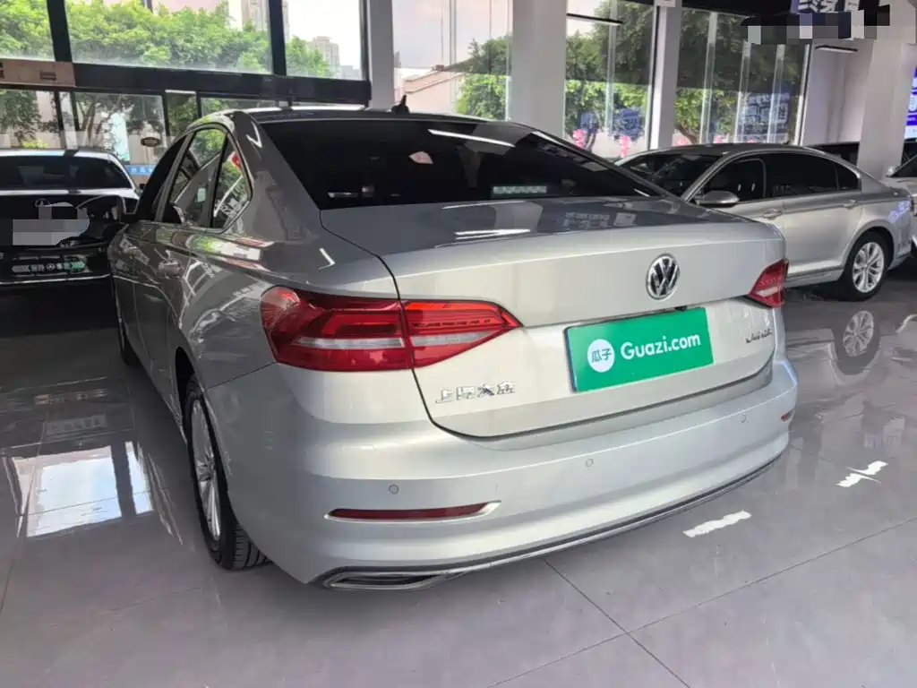 Volkswagen Lavida — миниатюра 5