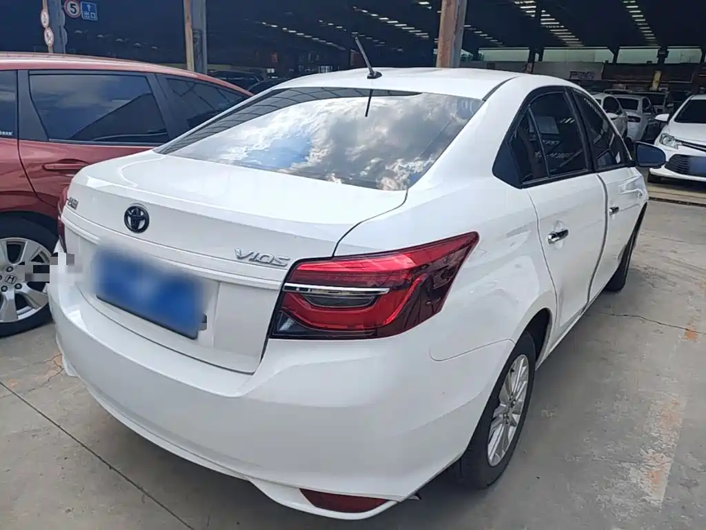 Toyota Vios — миниатюра 7