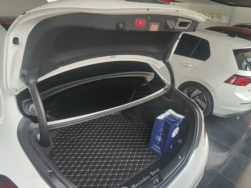 Mercedes-Benz C-Class — миниатюра 19