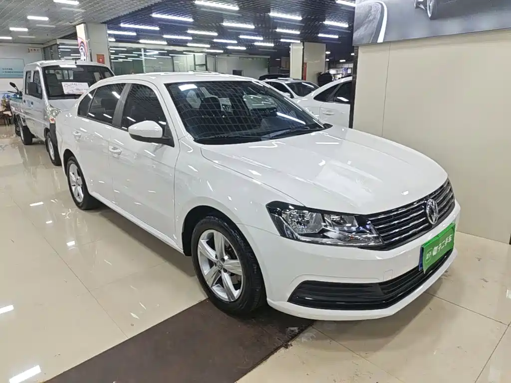Volkswagen Lavida — миниатюра 4