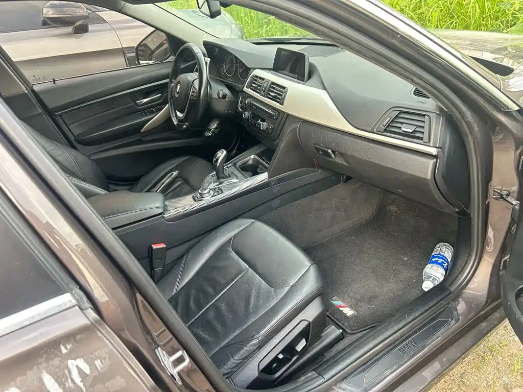 BMW 3 Series — миниатюра 8