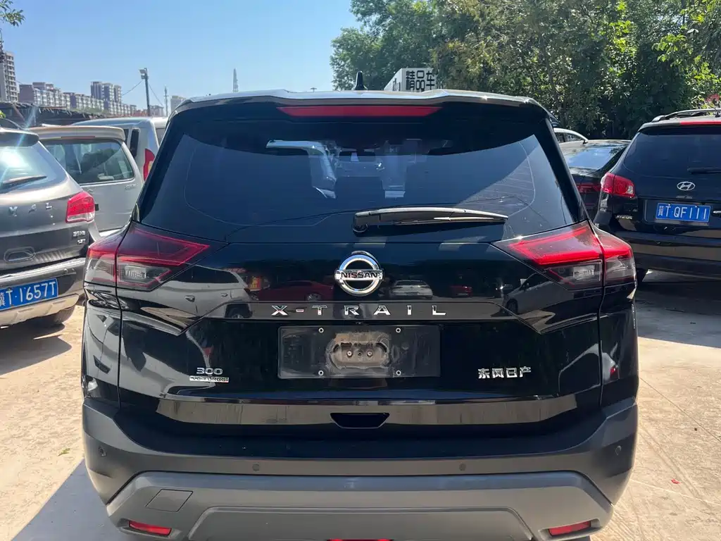 Nissan X-Trail — миниатюра 8