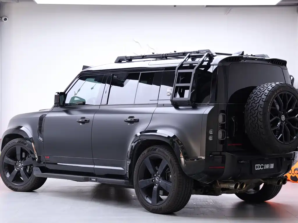 Land Rover Defender — миниатюра 3